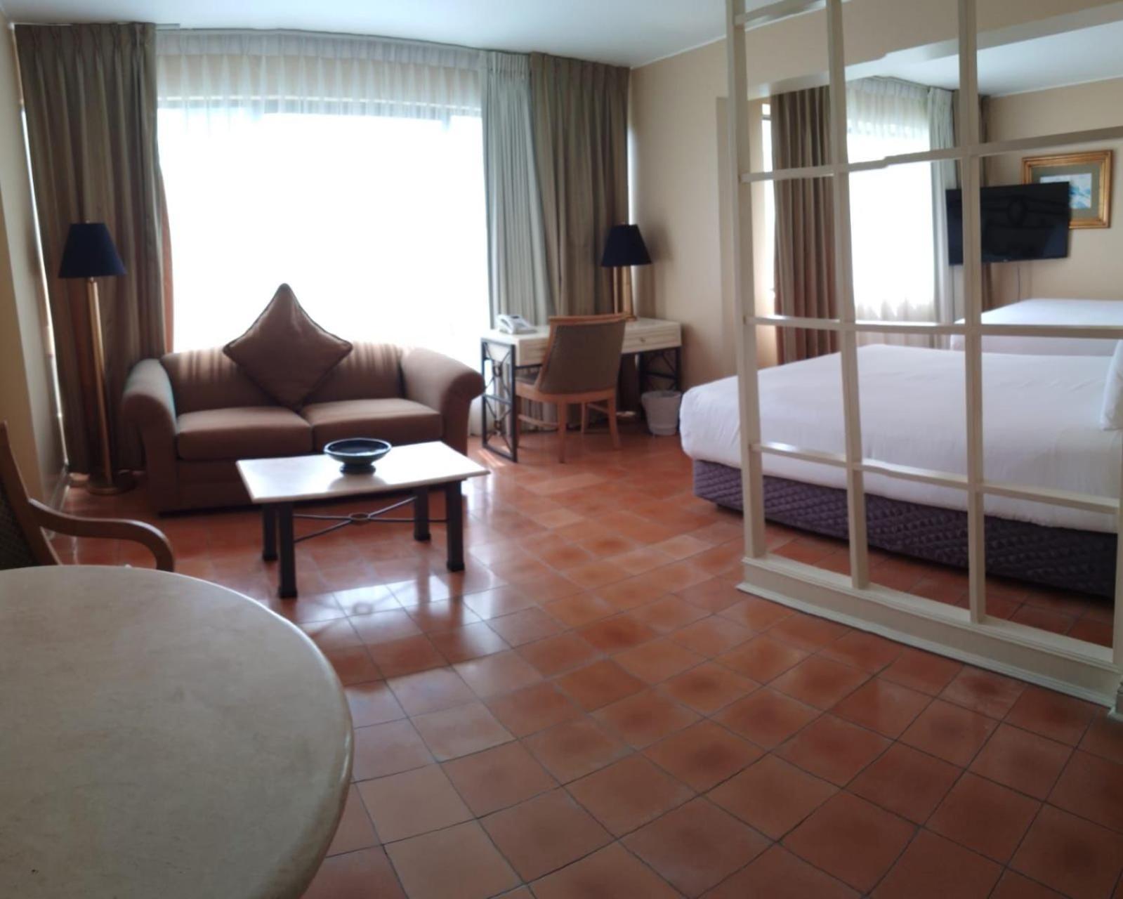 Suites Del Bosque Hotel Lima Buitenkant foto