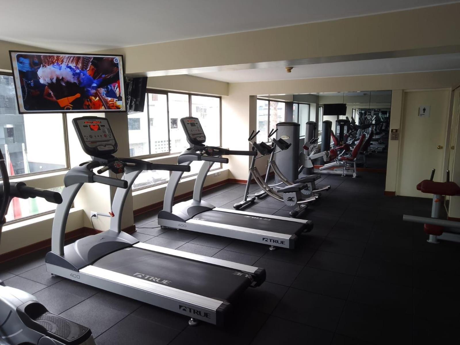 Suites Del Bosque Hotel Lima Buitenkant foto