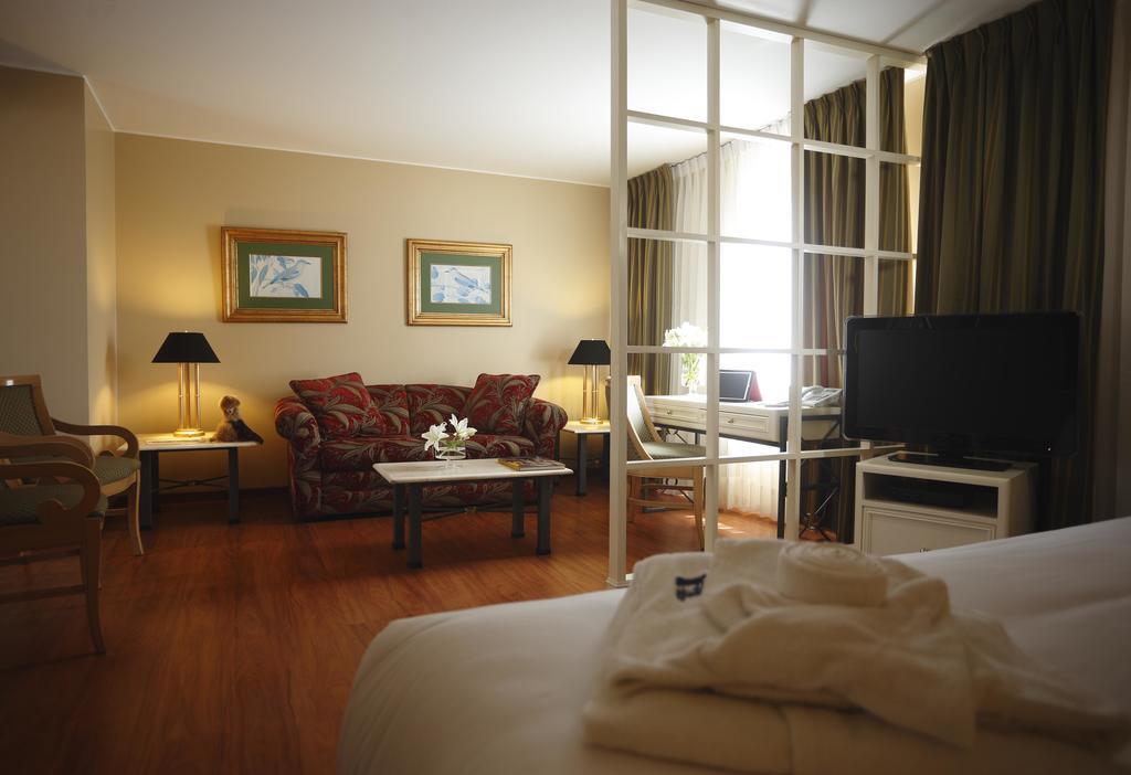 Suites Del Bosque Hotel Lima Buitenkant foto